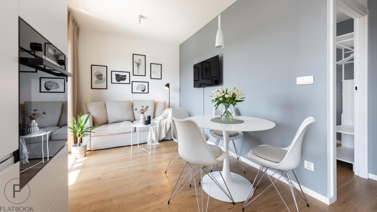 Flatbook - City Center Spa Apartments Torunska 그단스크 외부 사진